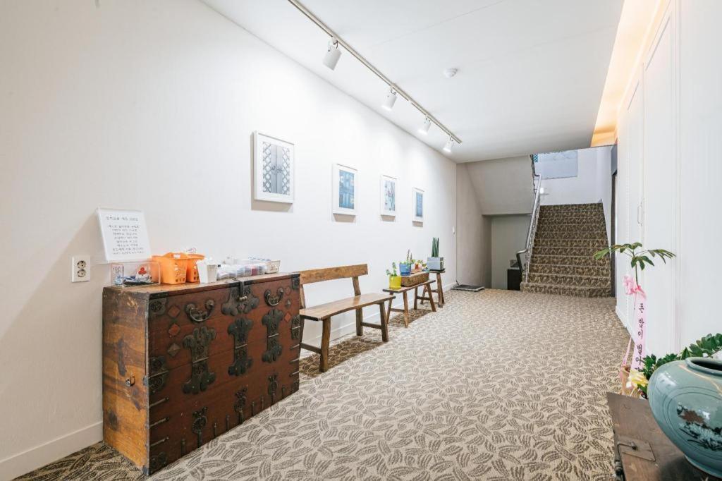 סאוגוויפו Hotel Gaon J Stay מראה חיצוני תמונה